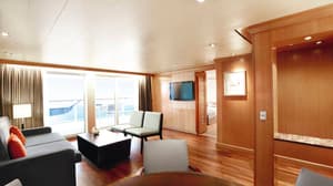 Thomson Cruises TUI Explorer Accommodation Executive Suite 2.jpg